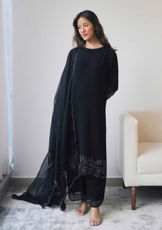 Lavanya Ahuja-Midnight Black Kurta Set-INDIASPOPUP.COM