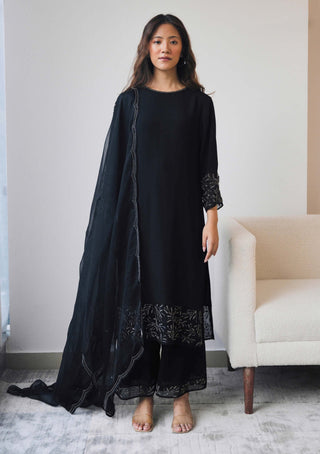 Lavanya Ahuja-Midnight Black Kurta Set-INDIASPOPUP.COM