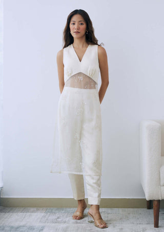 Lavanya Ahuja-Ivory Tunic And Trouser Set-INDIASPOPUP.COM