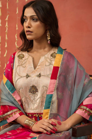 Red Shree Chintz Chanderi Kurta Set by Shivani Bhargava available on Indiaspopup.com