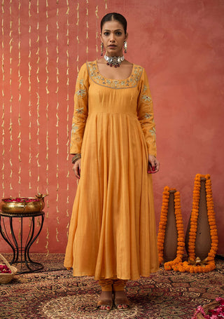 Mustard Kumkum Embroidered Anarkali Set by Shivani Bhargava available on Indiaspopup.com