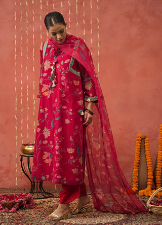 Red Karuna Chintz Chanderi Long Kurta Set by Shivani Bhargava available on Indiaspopup.com