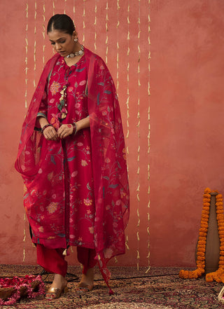 Red Karuna Chintz Chanderi Long Kurta Set by Shivani Bhargava available on Indiaspopup.com