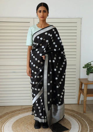 Dharki By Brijesh Gupta-Salal Buti Black Sari-INDIASPOPUP.COM