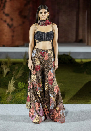 Black dianthus flared pants set