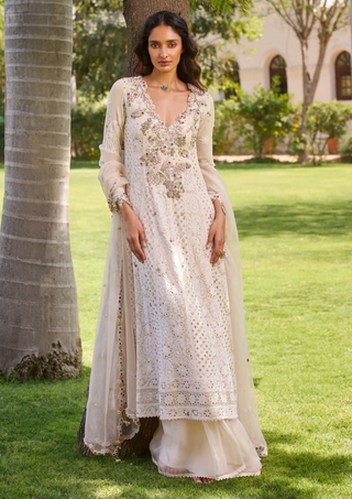 Aliza Kalidar Kurta And Sharara Set by Dolly J, available on Indiaspopup.com