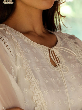 Neesa white embroidered kurta set