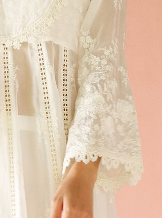 Neesa white embroidered kurta set