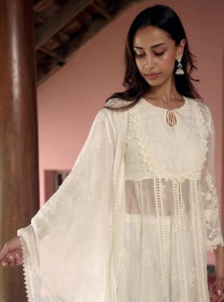 Neesa white embroidered kurta set