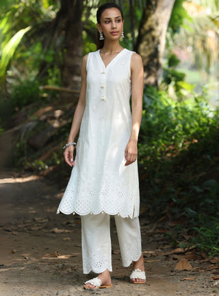Kora stark white embroidered kurta set