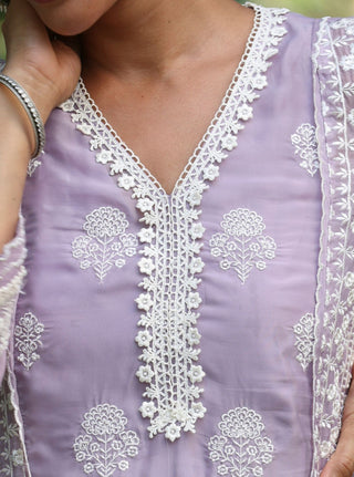 Kari lavender embroidered kurta set