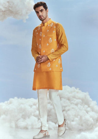 Nachiket Barve Men-Mango Mehtab Bagh Jaal Bundi Set-INDIASPOPUP.COM