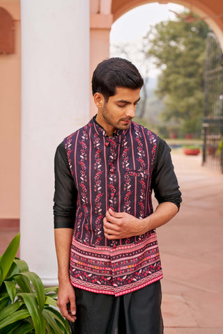 Chhavvi Aggarwal Men-Black Kurta Set And Bundi-INDIASPOPUP.COM