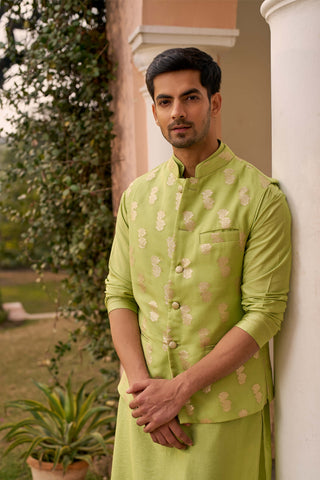 Chhavvi Aggarwal Men-Green Kurta Set And Bundi-INDIASPOPUP.COM