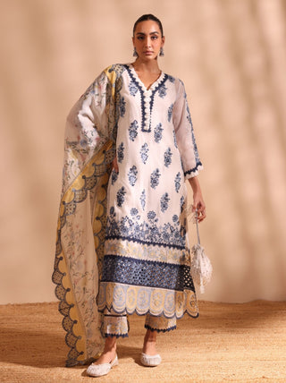 Valara white embroidered kurta set