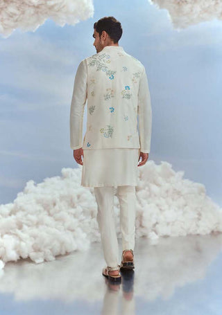 Nachiket Barve Men-Ivory Mayflower Bundi Set-INDIASPOPUP.COM