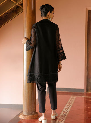 Uma black embroidered kurta set