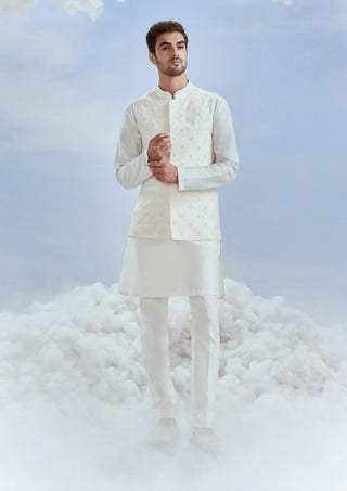 Nachiket Barve Men-Ivory Pearl Nawab Bundi Set-INDIASPOPUP.COM