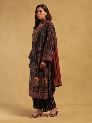 Black Kiraj Kurta Set by Ritu Kumar available on Indiaspopup