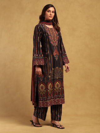 Black Kiraj Kurta Set by Ritu Kumar available on Indiaspopup
