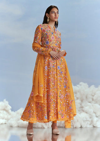 Nachiket Barve-Mango Izmir Kalidar Kurta Set-INDIASPOPUP.COM