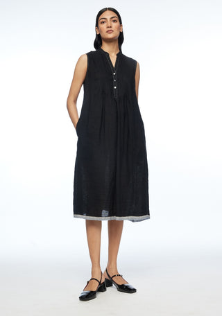 Cymosa black yoke pleated dress