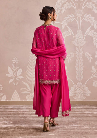 Ridhi Mehra Royal Fuchsia Embroidered Kurta Set available on indiaspopup
