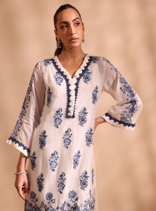 Valara white embroidered kurta set