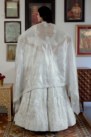 Aab White Embroidered Lehenga Set by Moledro available on Indiaspopup