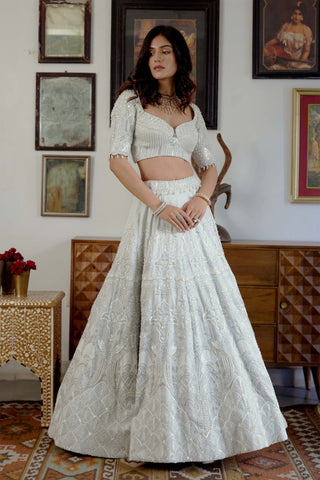 Aab White Embroidered Lehenga Set by Moledro available on Indiaspopup