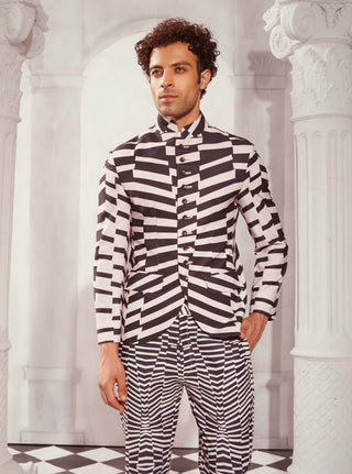 Black & White Byzantine Print Button Down Coat by Nikita Mhaisalkar Men available on Indiaspopup.com