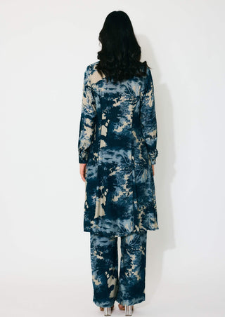 Blue, indigo and beige toile print long shirt and pants