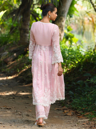 Neesa pink embroidered kurta set