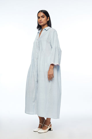 Nitida powder blue pleated tunic