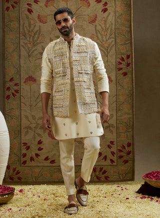 Sva By Sonam And Paras Modi Men Ivory Magnolia Cream Embellished Bundi available on indiaspopup