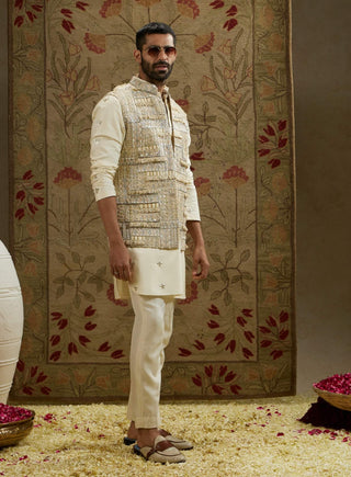 Sva By Sonam And Paras Modi Men Ivory Magnolia Cream Embellished Bundi available on indiaspopup