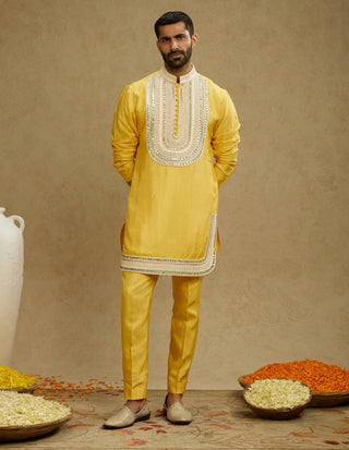 Sva By Sonam And Paras Modi Men Yellow Dandelion Threadwork Yoke Kurta And Pants available on indiaspopup