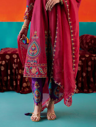 Aman Takyar-Maroon Embroidered Kurta Set-INDIASPOPUP.COM