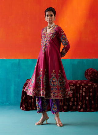 Aman Takyar-Maroon Embroidered Kurta Set-INDIASPOPUP.COM