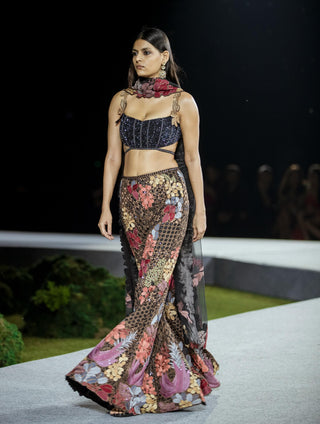 Black dianthus flared pants set