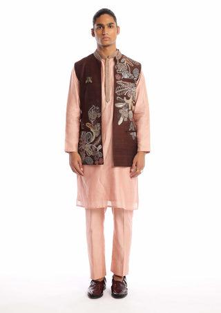 Aisha Rao Men-Melange Brown Peach Kurta And Bundi Set-INDIASPOPUP.COM