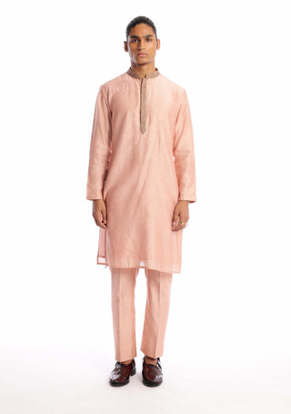 Aisha Rao Men-Melange Brown Peach Kurta And Bundi Set-INDIASPOPUP.COM