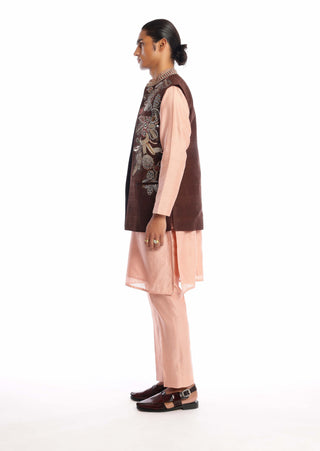 Aisha Rao Men-Melange Brown Peach Kurta And Bundi Set-INDIASPOPUP.COM