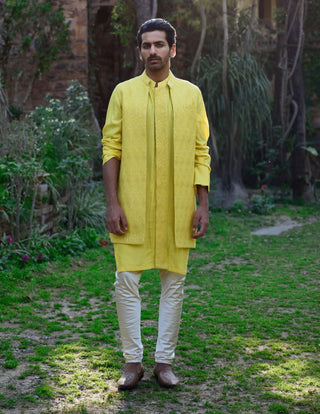 Juna Mahal Yellow Bundi Set by Ankit V Kapoor available on Indiaspopup.com