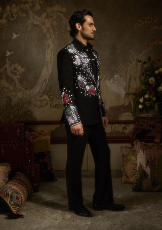 Flora nova tuxedo set