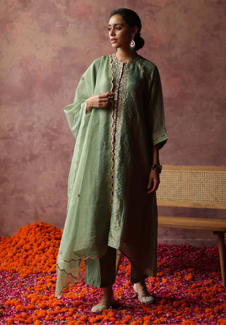 Begum Pret-Paakizah Green Kurta Set-INDIASPOPUP.COM