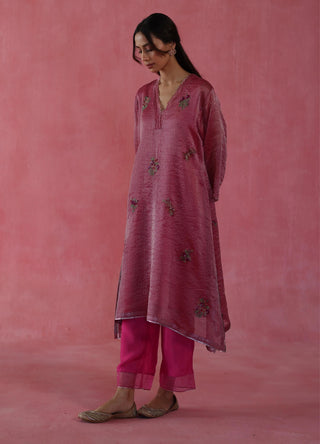 Shakkar Fuchsia Pink Kurta Set by Begum Pret available on Indiaspopup.com