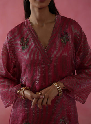 Shakkar Fuchsia Pink Kurta Set by Begum Pret available on Indiaspopup.com