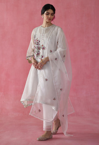 Phirni Ivory Kurta Set by Begum Pret available on Indiaspopup.com