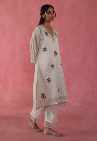 Shakkar Ivory Kurta Set by Begum Pret available on Indiaspopup.com